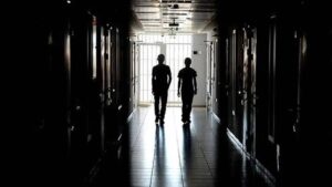 gecen-yil-300-bini-askin-cocuk-suca-karisti-yeArm2VQ